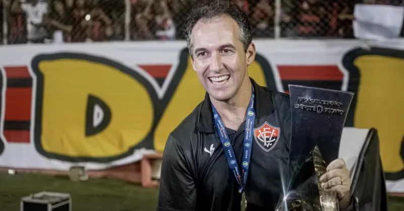 Léo Condé vs Vitória: Reencontro com Legado de Título Inédito e Acesso na Série B - Análise Crítica
