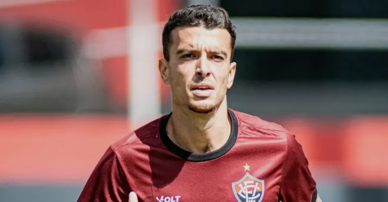 Vitória FC: Análise do Desempenho Recente, Queda e Reestruturação no Futebol Baiano