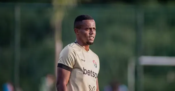 Vitória FC: Reformulação do Elenco na Pausa do Brasileirão | Mercado da Bola