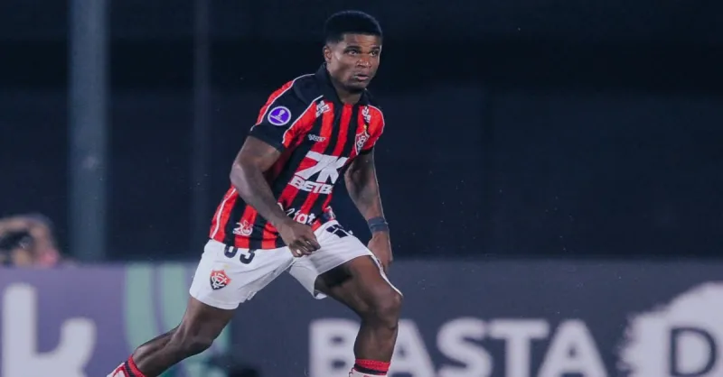 Lesão de Jamerson: A Emoção do Pai no Barradão e o Impacto no Vitória