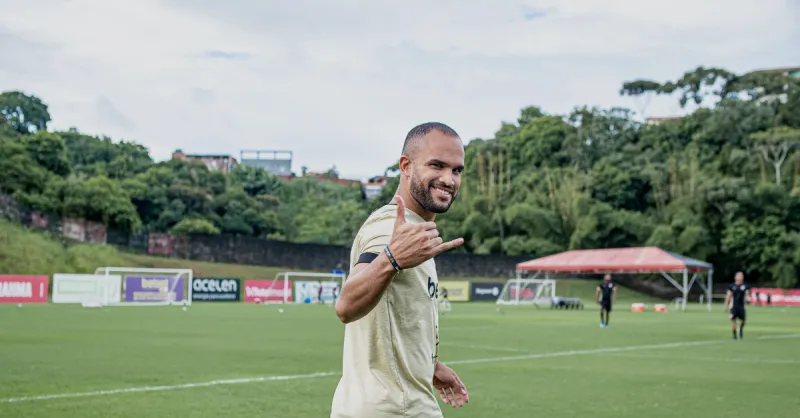 Emprestados do Vitória: Destaques, Retornos e O Futuro do Elenco Rubro-Negro