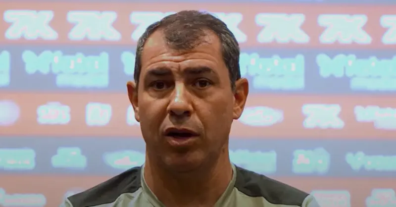 Vitória e Carille: A Luta Contra a Seca de Gols e a Zona de Rebaixamento