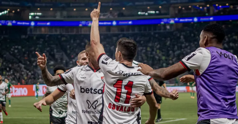 Vitória x Palmeiras: Rubro-Negro Desafia Sequência Histórica do Verdão no Brasileirão