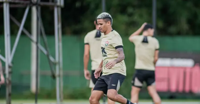 Vitória Pondera Pagar Multa Por Erick Contra São Paulo: Decisão Chave para o Ataque Rubro-Negro