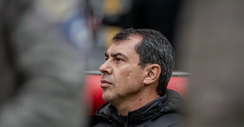 Carille Revela Rota para Vitória Evitar Rebaixamento na Série A