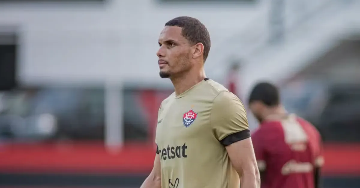 Desfalque no Vitória: Neris Fora Contra o Flamengo Após Expulsão na Série A