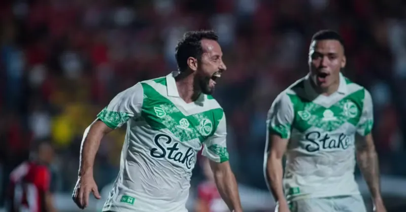 Nenê Aos 44 Anos: O Gol Histórico que Abalou o Barradão Contra o Vitória