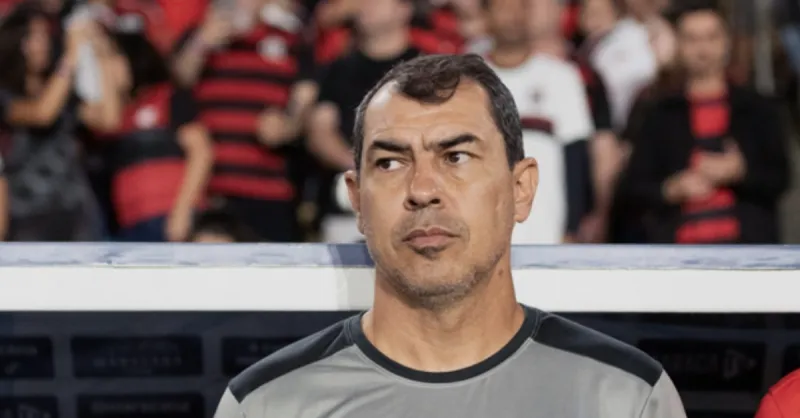 Fábio Carille Demitido do Vitória: Goleada para o Flamengo Põe Fim à Trajetória e Revela Crônica Instabilidade na Série A