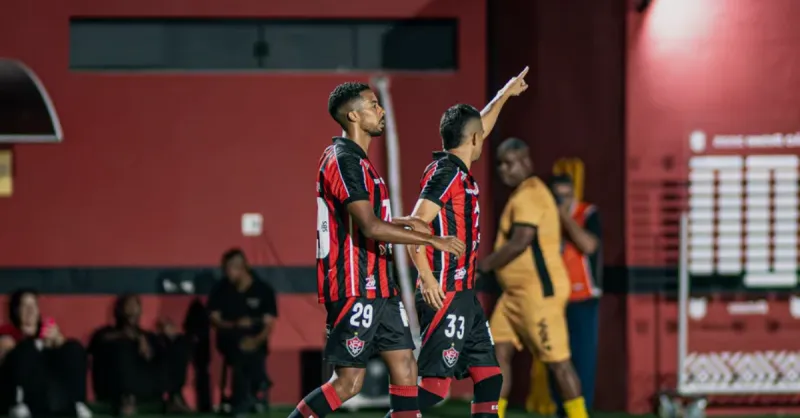 Vitória Triunfa na Série A: Análise da Virada Rubro-Negra e Queda do Rival