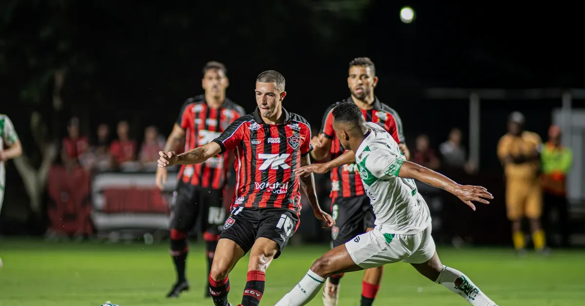 Vitória e Fortaleza: Os Clubes da Série A com o Maior Jejum de Vitórias Fora de Casa