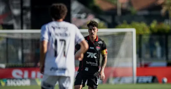 Vitória Perde para Vasco em Jogo de Sete Gols e Alerta Laranja Acende no Brasileirão