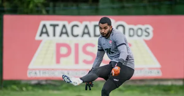 Vitória: Lesão de Arcanjo e Recorde Pessoal Colocam Thiago Couto em Destaque no Gol