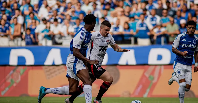 Vitória: Análise da Derrota para o Cruzeiro e Lições Cruéis no Mineirão