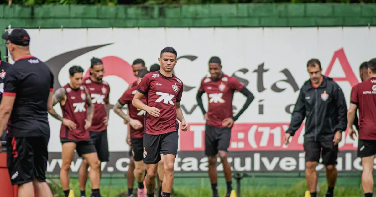 Vitória Busca Artilheiro: A Batalha Pela Camisa 9 e a Pressão por Gols
