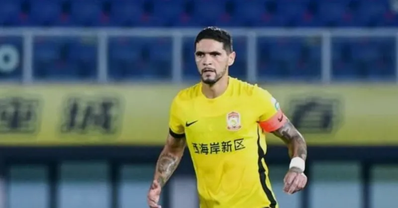 Quem é Riccieli? Conheça o novo zagueiro do Vitória para 2026