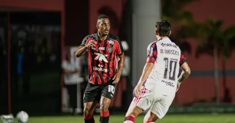 Vitória perde para o Flamengo: análise das falhas defensivas cruciais